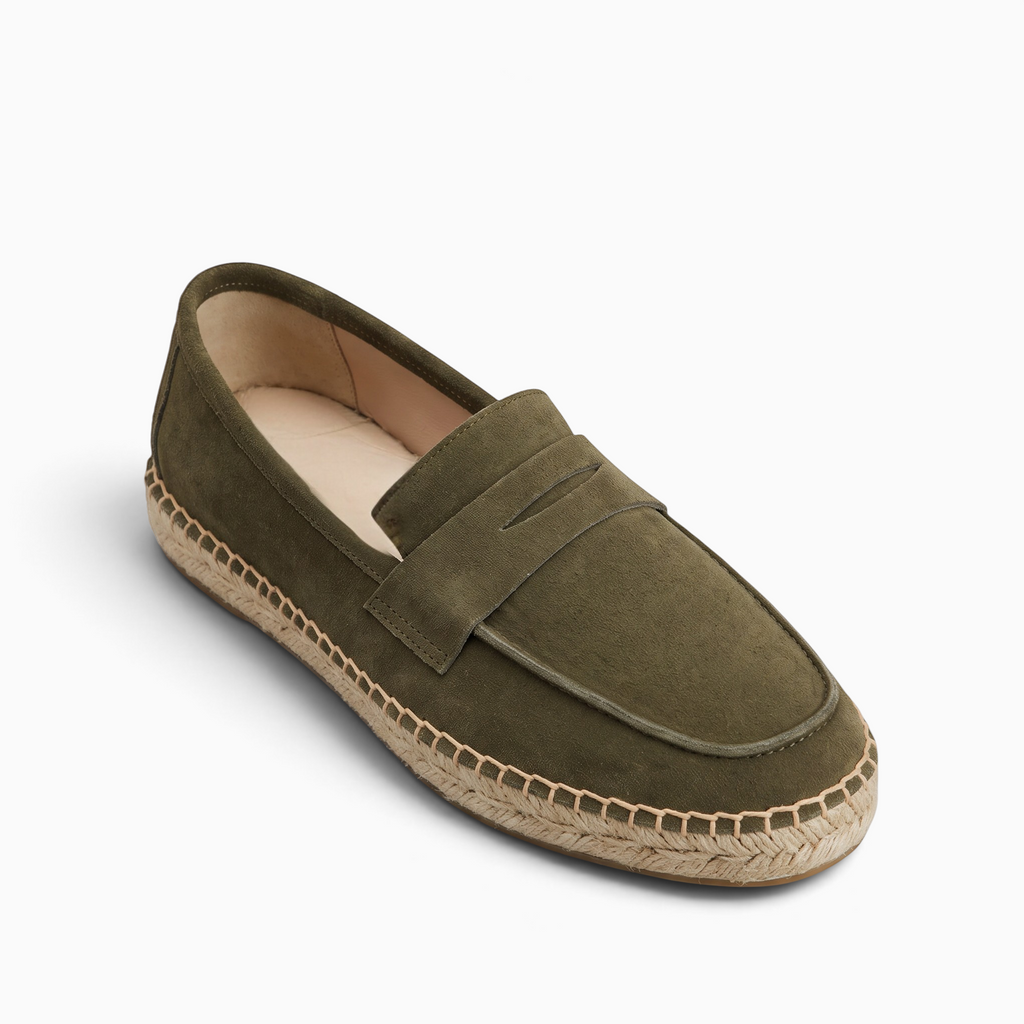 Mocassin espadrille Mocassin Paris en daim vert olive avec semelle en corde tressée et construction sans lacets