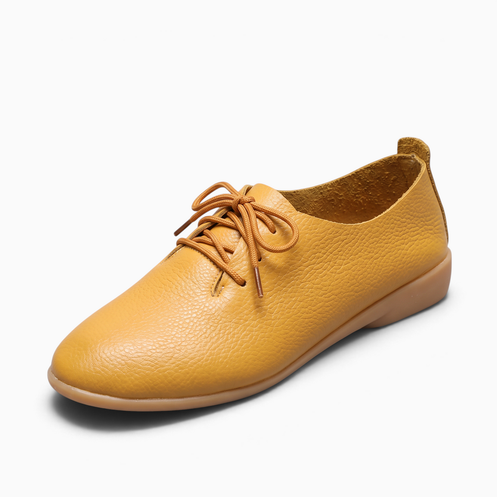 Mocassin femme Mocassin Paris en cuir grainé jaune moutarde avec bout pointu et fermeture à lacets ton sur ton