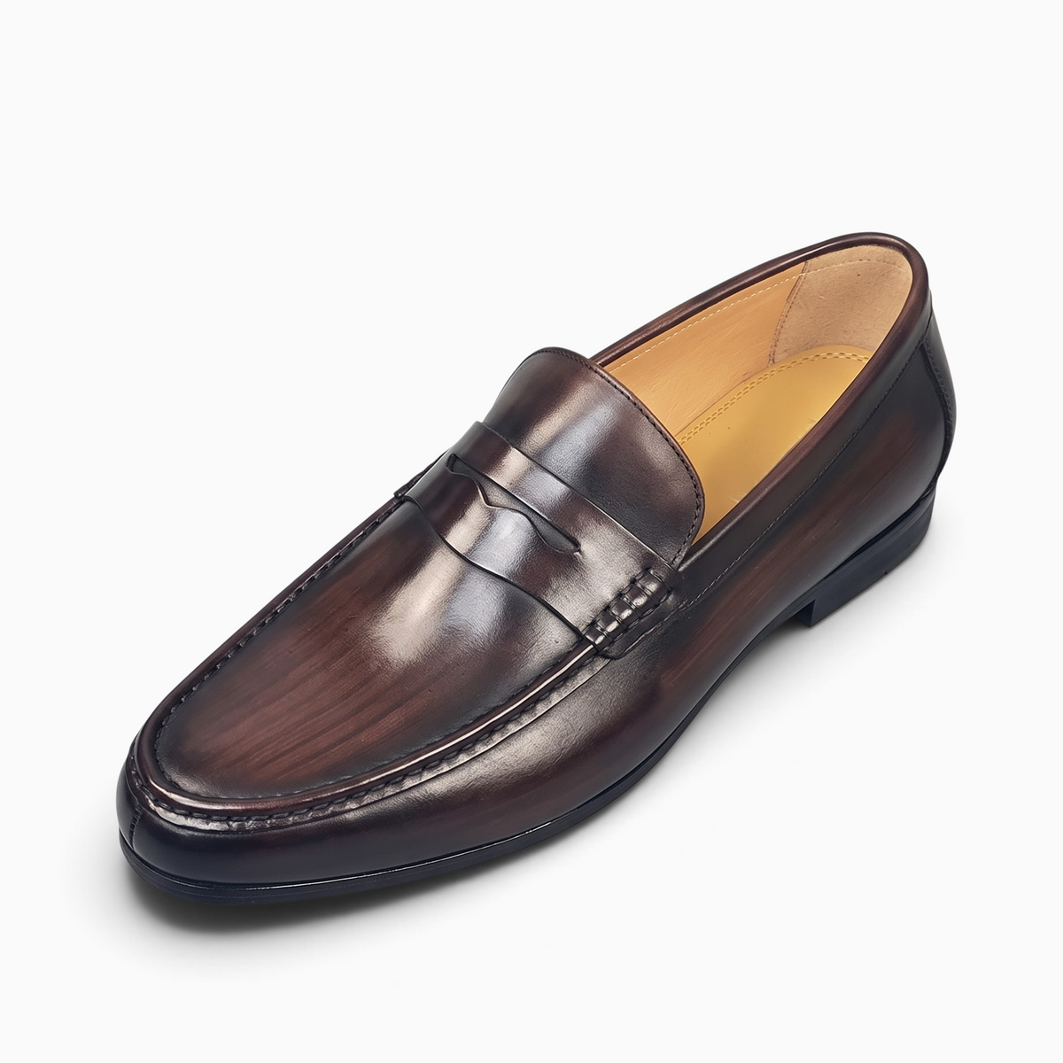 Mocassin homme Mocassin Paris en cuir de vache marron patiné avec bride classique pour tenue de ville élégante