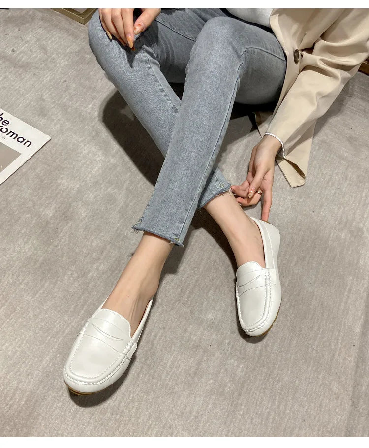 Mocassin Cuir Blanc Femme à Chaîne Dorée