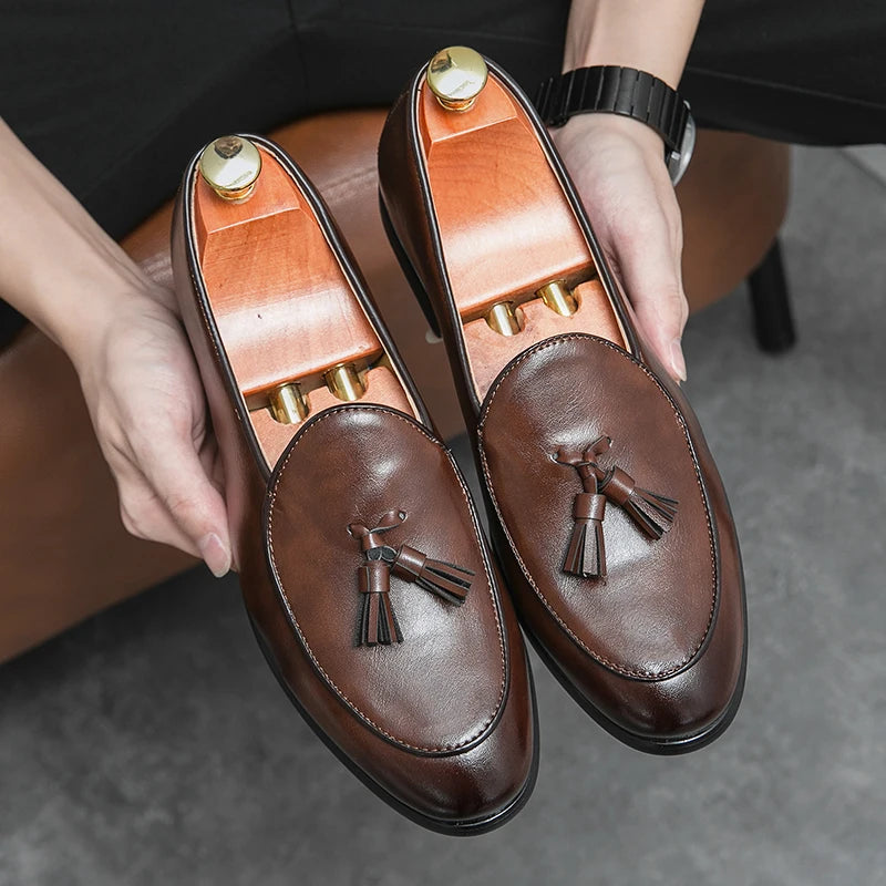 Mocassin Cuir Noir Verni à Gland Homme