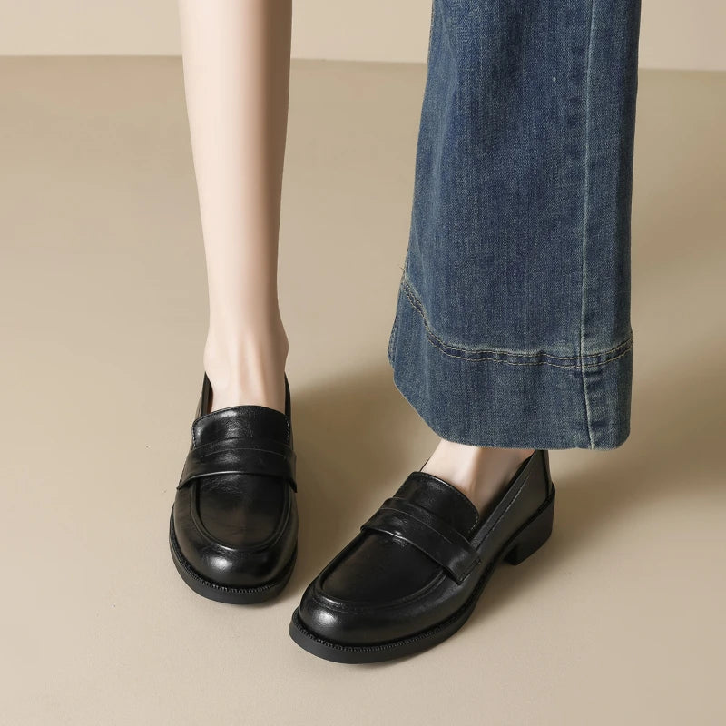 Mocassin En Cuir Vernis Noir à Talon Pour Femme