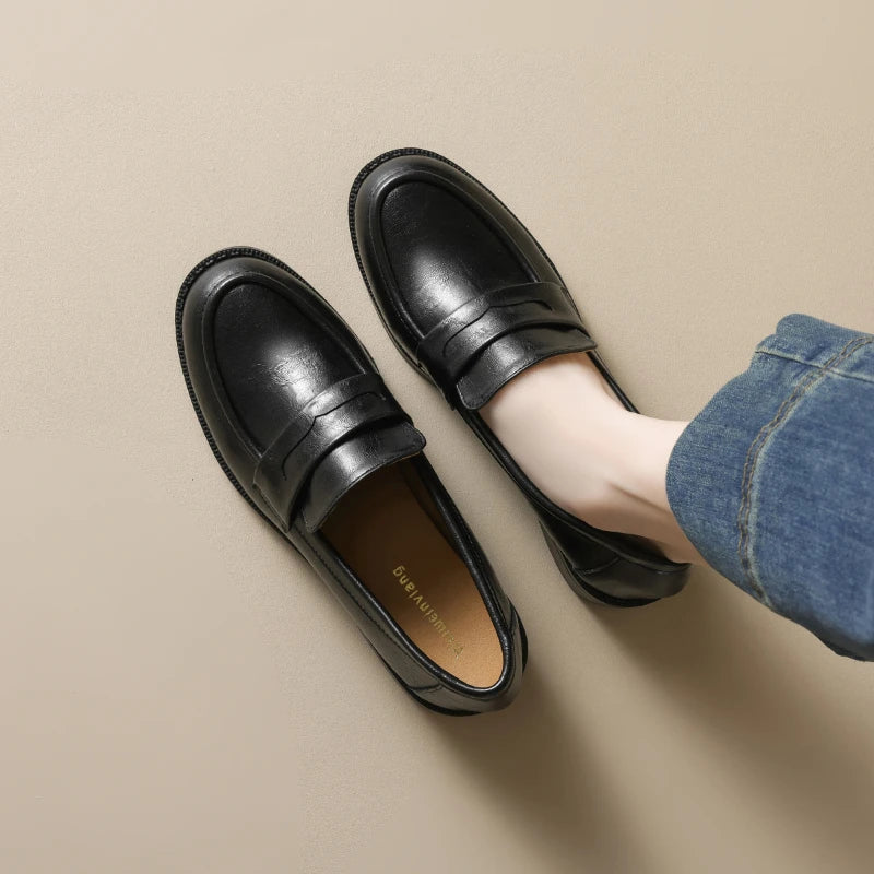 Mocassin En Cuir Vernis Noir à Talon Pour Femme