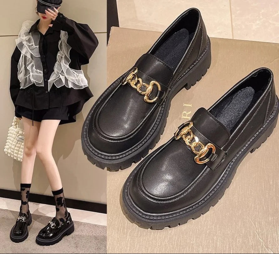 Mocassin Plateforme Femme Noir Vernis Chainette Dorée