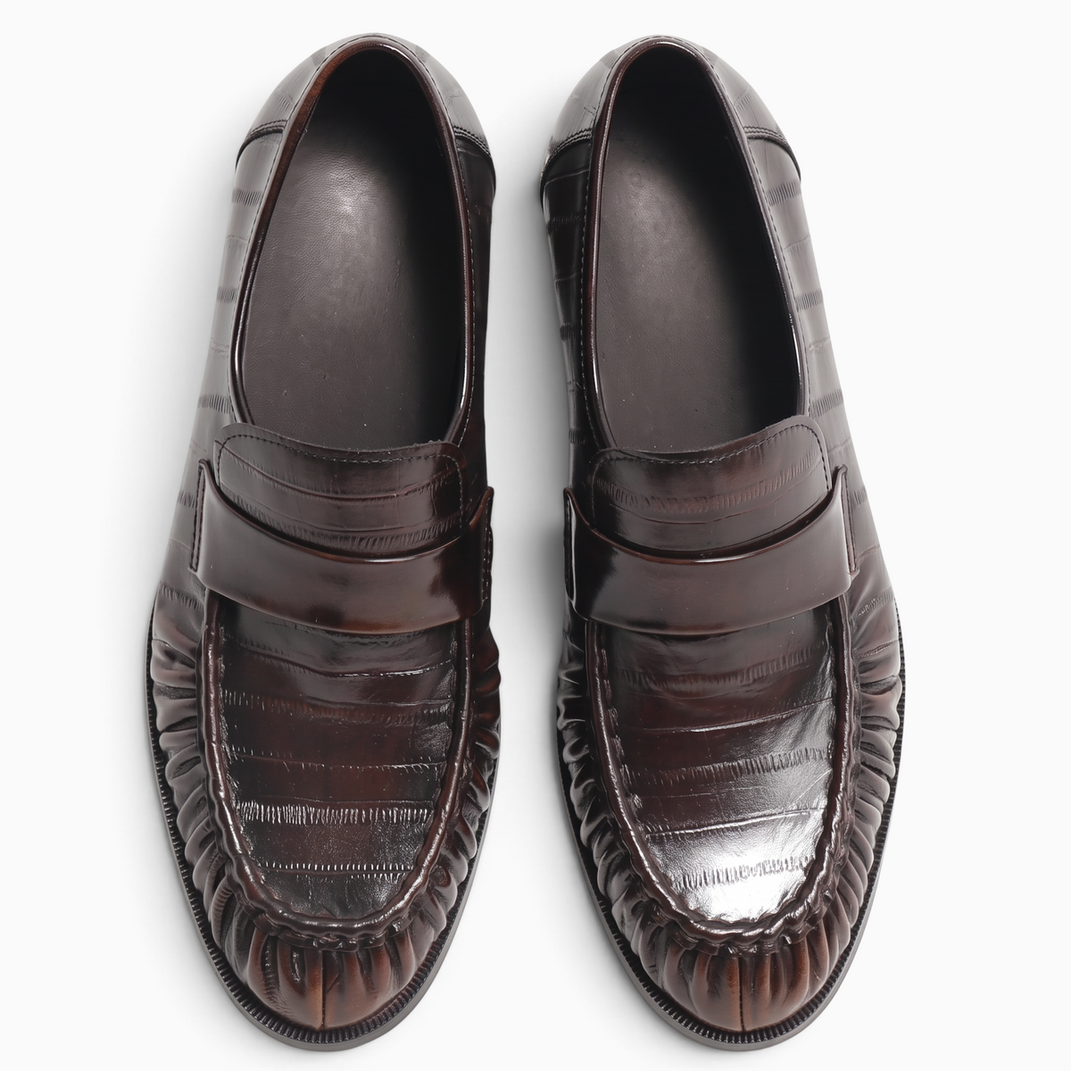 Mocassin Paris homme en cuir marron texturé avec finition brillante et semelle en caoutchouc pour un style élégant